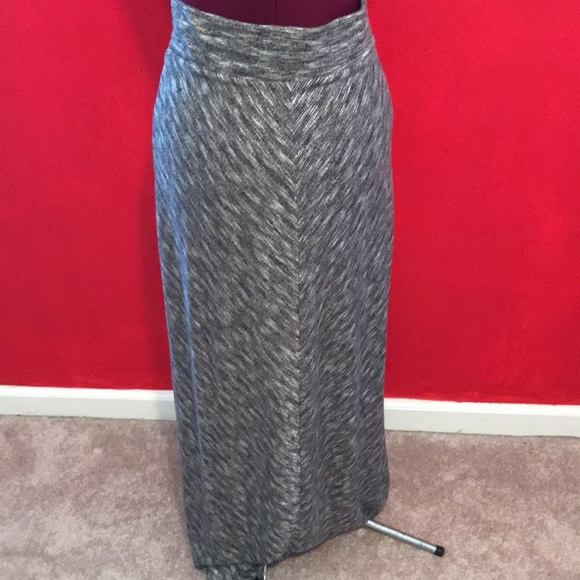 Comfortable Maxi Skirt - Picture 2 of 3